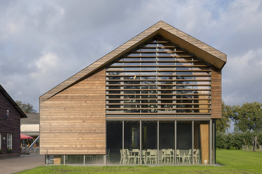 phpThumb_generated_900-x-600px